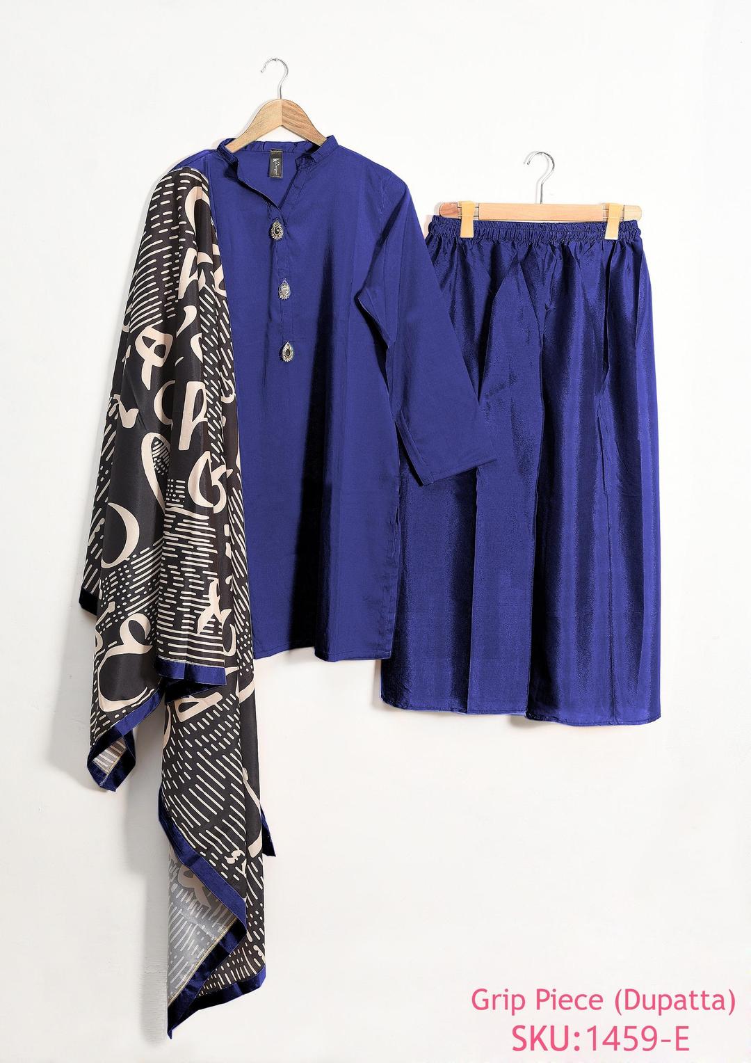 3 Pcs Women's Stitched Grip Silk Plain Suit