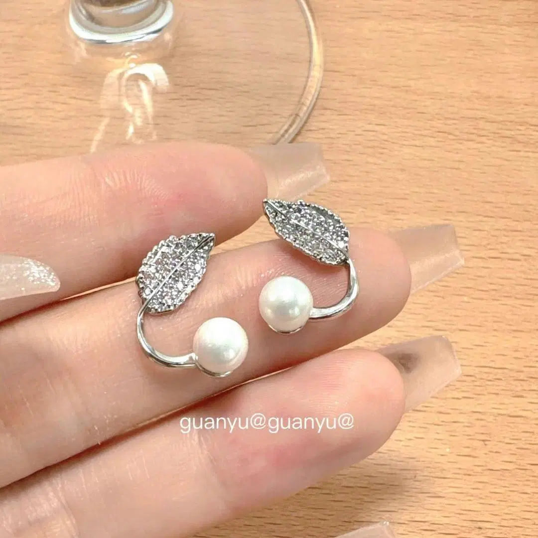New trendy Jewelry