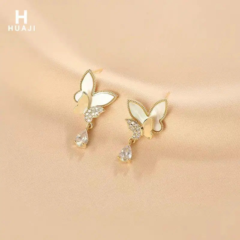 New trendy Jewelry