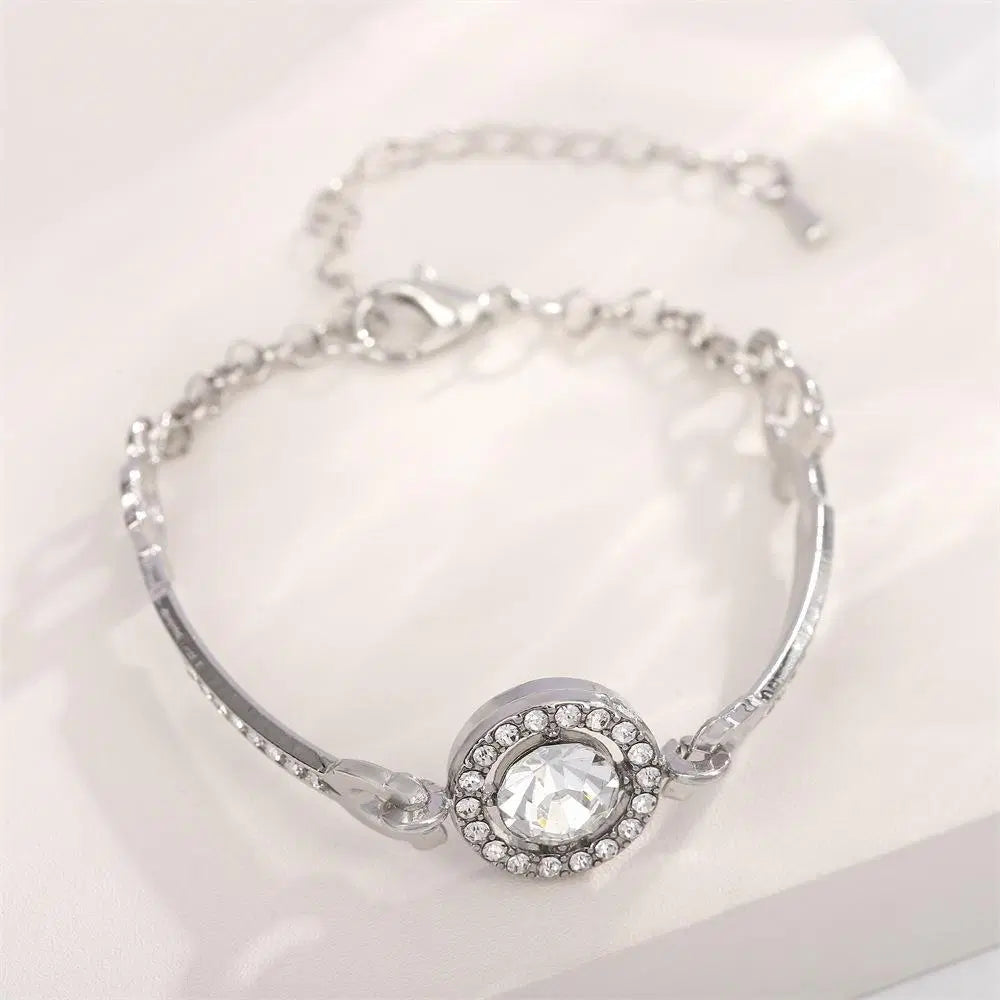 New trendy Jewelry