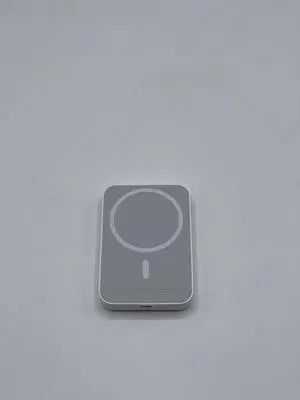 Magsafe - Wireless 5000mah Powerbank - Compatible for both Android and iOS